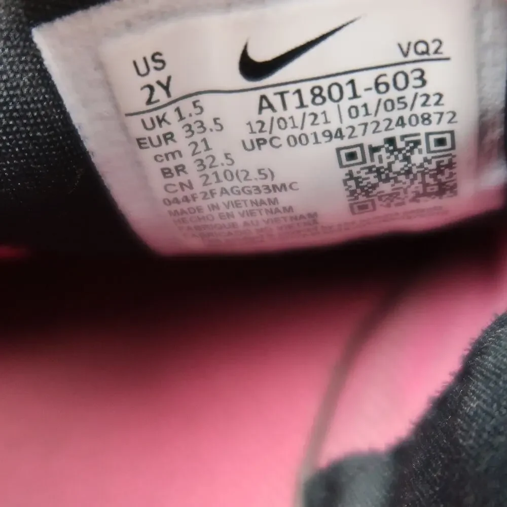 Nike Shoes Kids 2 Athletic Trainer Star Runner 2.0 Pink Easy On Adjustable Strap